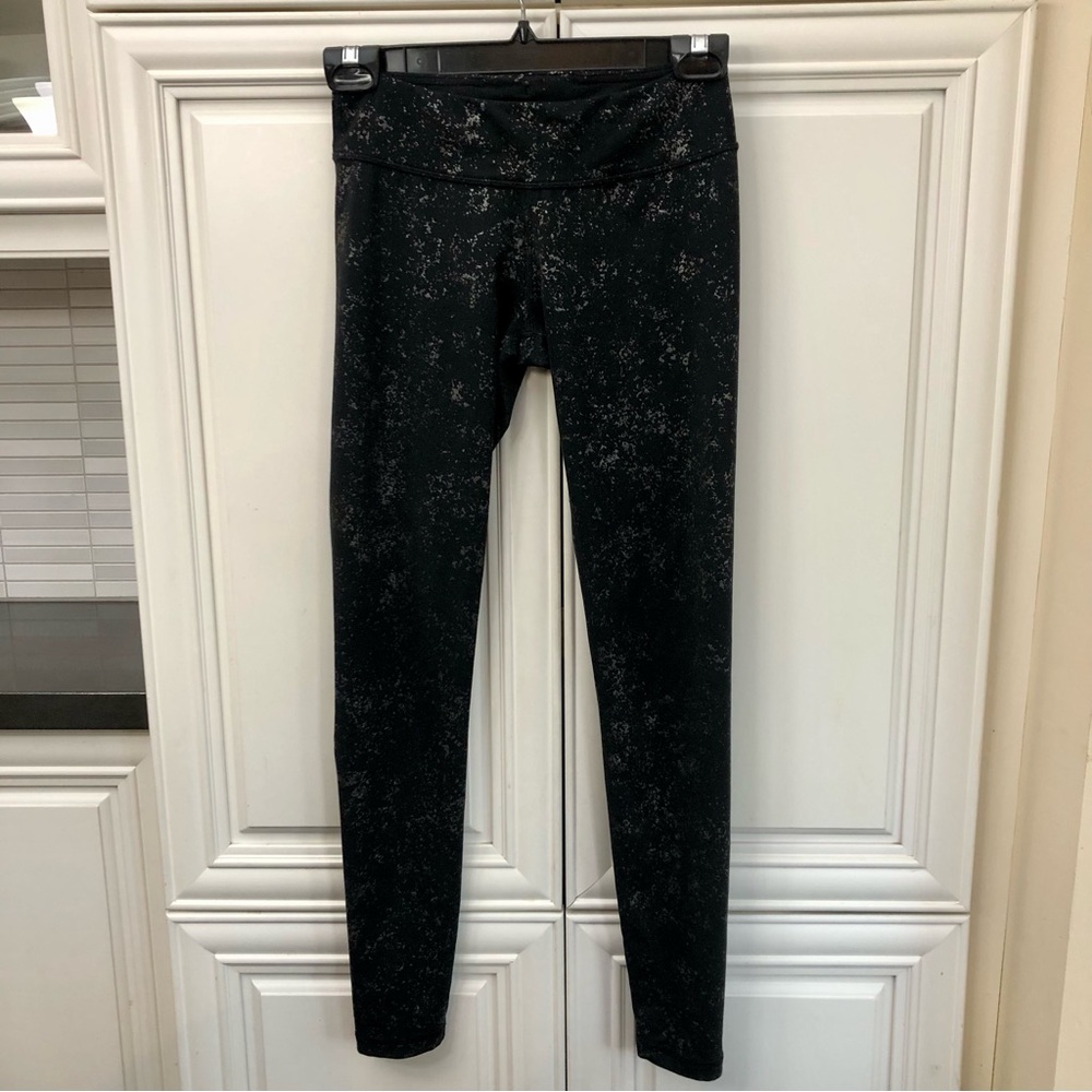 Shimmering Ivivva by Lululemon girls leggings